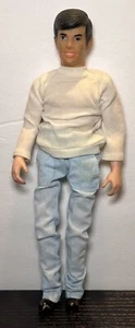 Vintage männliche Puppe 10 Zoll mit Originalkleidung gemarkt Hongkong - Bild 1 von 8