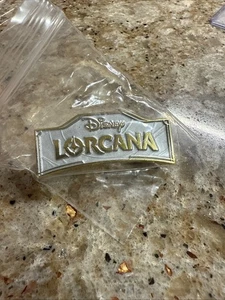 Disney Lorcana Pin - White - Picture 1 of 3