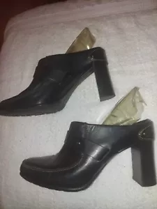 Cole Haan Black/Brown Leather Block Heel Mules Size 9B - Picture 1 of 6