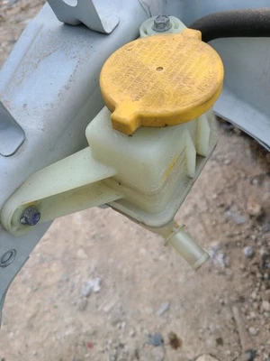 2005 06 07 08 09 10 11 12 13 14 15 16 17 18 2019 SUBARU LEGACY Coolant Reservoir Foto 1 de 4