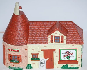 2010 Hopps Barn Figurine - Bild 1 von 11