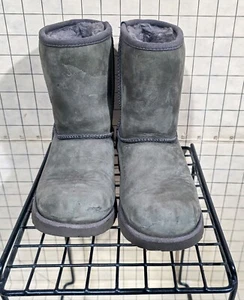 UGG Classic Short II Boots Kids Size 1 Gray Suede Shearling Lined - Picture 1 of 9
