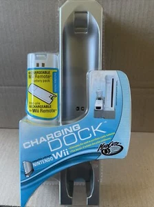 Mad Catz Wii Remote Charging Dock W/ Rechargeable Battery Brand New - Picture 1 of 2
