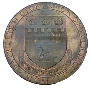 MACO. Fairleigh Dickinson University Trustees Alumni Award Medal by A. d'Andrea - Picture 1 of 2