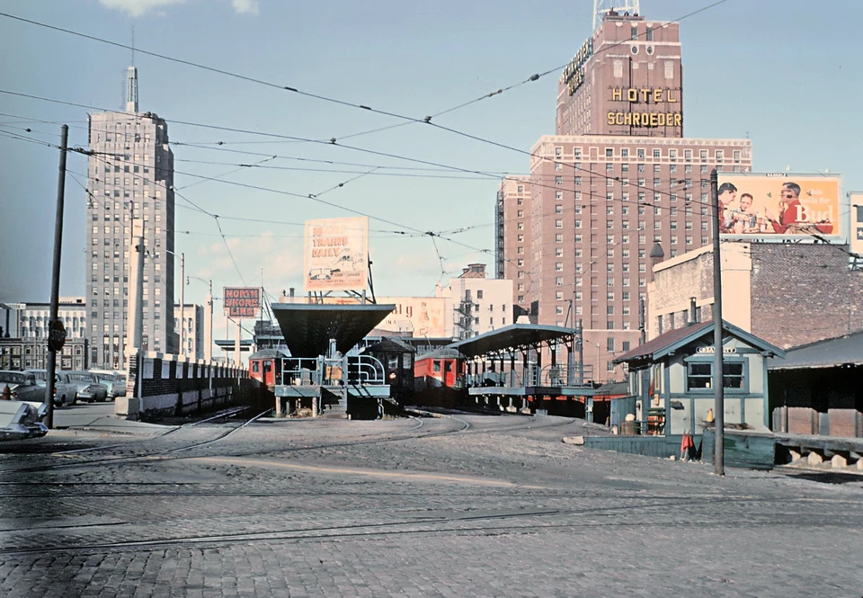 CNS&M Passenger Terminal Milwaukee, WI, Oct 12, 1962 8.5 x 11 Photo - Image 1 of 1