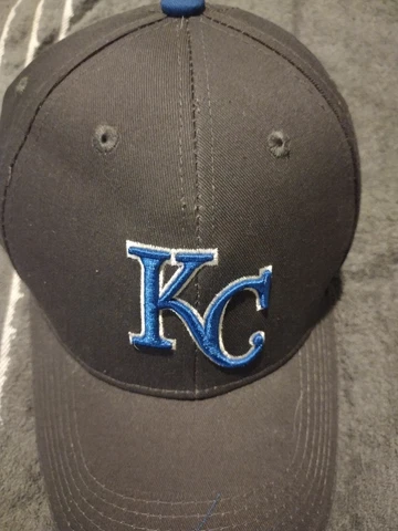 Kansas City Royals SGA 2017 Exclusive Season Ticket Holder Hat, Snapback New Cover