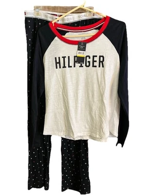 Juego de ropa de salón patriótica Tommy Hilfiger para mujer. Manga larga cuello redondo Foto 1 de 4