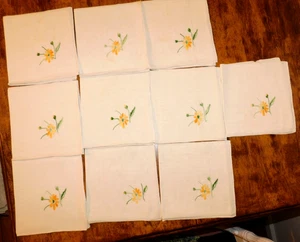 Vintage Set of 10 Linen Napkins with Yellow Flowers - Picture 1 of 12