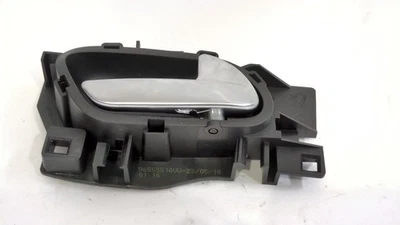 303965 POIGNEE INTERIEURE ARRIÈRE DROITE / 178704 POUR PEUGEOT 208 I CA_, CC_ - Photo 1/4