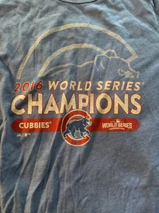 Chicago Cubs 2016 World Series T-Shirt Marke Majestic Threads schön distressed - Bild 1 von 3