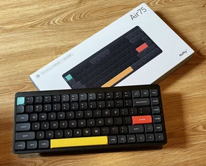 NuPhy Air75 V2 QMK/VIA Wireless Mechanical Keyboard Cowberry Linear Switches - Picture 1 of 1