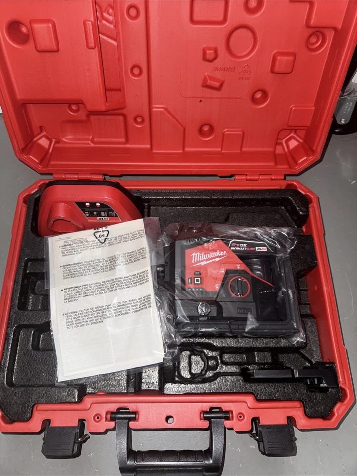 Milwaukee 3632-21 M12 Green 360 Degree 3-Plane Laser Kit - Image 1 of 1