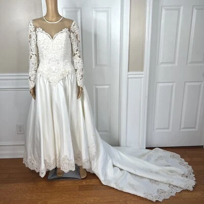 Oleg Cassini Off White Beaded Bodice Long Sleeves Trumpet Wedding Dress Size 8 - Image 1 of 4