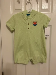 Boys Carter's NWT Green hooded romper size 18 months - Picture 1 of 5