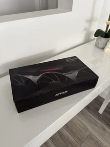 AMD Radeon RX 6800 16GB GDDR6 Graphics Card - Reference / Founders Edition - Picture 1 of 2