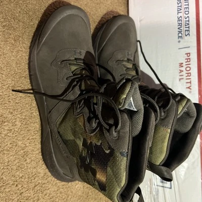 Under Armour Valsetz Micro G Storm impermeable  Foto 1 de 4