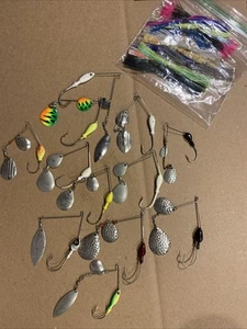 Lot of 12 Random Spinner Baits. Fishing Lures With 12 Skirts - Picture 1 of 6