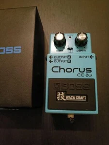 BOSS CE-2W WAZA CRAFT Chorus Guitar Effects Pedal Tested Working from Japan Used - Picture 1 of 8