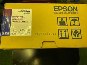 Epson Premium Luster Photo Paper 260 | 10" x 100' - Roll - Afbeelding 1 van 2