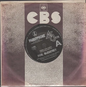 Paul McCartney - Ebony And Ivory 7" Vinyl Single - VERY GOOD - Free Post - Picture 1 of 2
