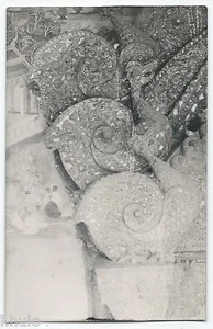 BM348 Carte Photo vintage card RPPC Indochine bas relief temple détail sculpture - Picture 1 of 1