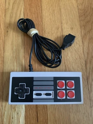 Mando Nintendo Mini NES Classic Edition Foto 1 de 2