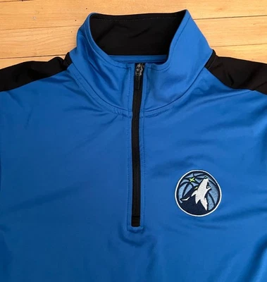 Jaqueta Minnesota Timberwolves logotipo bordado azul/preto 1/4 zíper - Tamanho P - Imagem 1 de 4