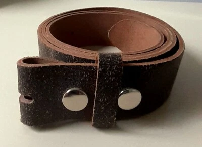 Prensa de cinturón de cuero genuino en dificultades para hombre con tachuelas a presión calidad hecha en el Reino Unido 40 mm Foto 1 de 4