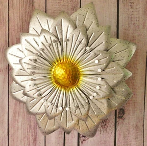Riesige silber gelbe Gänseblümchen Metall Plakette rund Blume Outdoor Garten Wandbild 60 cm - Bild 1 von 6