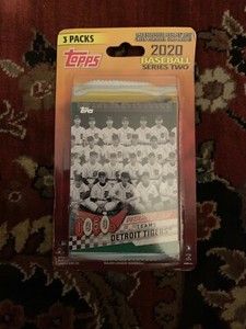 Topps 2020 Series 2 - 3 packs with a Decades Best Green Parallel New