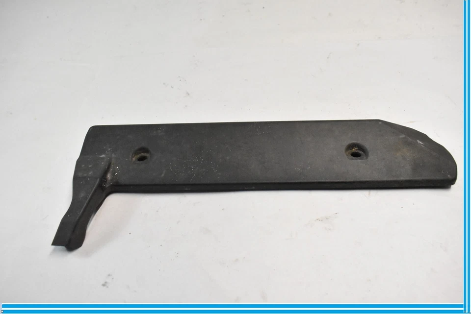 Right Valve Cover Spark Plug Trim Cover | Fits 92 93 Mercedes Benz 500SEL - Image 1 of 4
