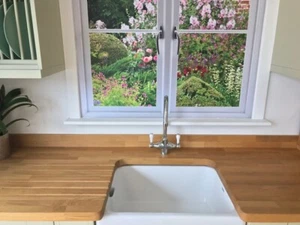 SOLID OAK KITCHEN WORKTOP REAL WOOD ALL SIZE BESPOKE SIZE AVAILABLE - Picture 1 of 2