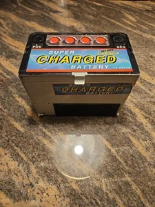 Micro Machines Batteria Super Carica 12 Volt Forniture Auto Segrete 1989 Galoob - Foto 1 di 17