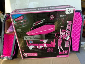 MONSTER HIGH DRACULAURA JEWELRY BOX COFFIN FIRST EDITION NEW free shipping - Picture 1 of 4