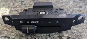 Mazda MPV 2003 unidad de control de calefacción trasera - Imagen 1 de 9