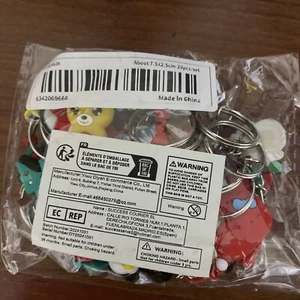 Cartoon Keychains Including Pikachu and chili Willy 20 Pieces - Picture 1 of 3