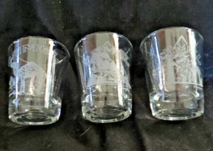 3 vasos de chupito con patrones grabados en camello circa 1993 - Imagen 1 de 15