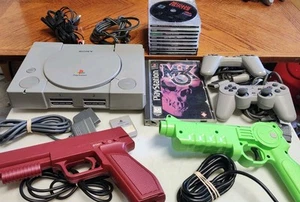 PlayStation One PS1 GAMES & CONSOLE Lot 2 Light Guns MK3 Long Box Area 51 Crash - Picture 1 of 21