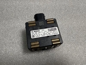 OEM Volkswagen/Skoda/Audi/Asiento ACC SENSOR DE RADAR DE DISTANCIA DELANTERA ... - Imagen 1 de 2