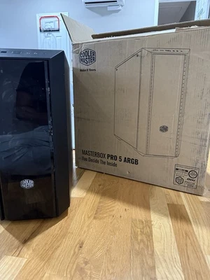 Cooler Master MASTERBOX PRO ARGB Case - Image 1 of 3