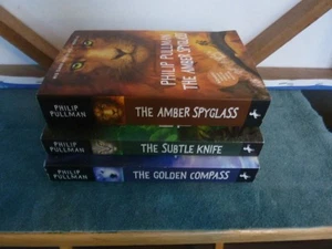 The Golden Compass Trilogy by Philip Pullman - Paperback set. - Picture 1 of 3