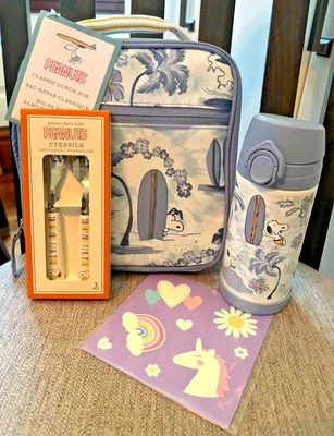 SNOOPY Cerámica Granero Escuela Niños ALMUERZO Bolsa Cacahuetes AGUA Disney Juego de Viaje Regalo. Foto 1 de 4