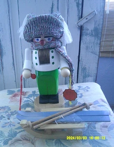 STEINBACH CHUBBY WINTER SKIER & SLED NUTCRACKER in w/ TAGS! - Picture 1 of 9