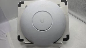 Ubiquiti Networks Unifi UAP-AC-HD 802.3at PoE Access Point UAP-AC-HD - Bild 1 von 5