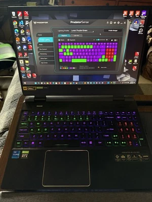 Acer Predator Helios 300 Gaming Laptop 15.6” Intel I7 RTX 3070 16GB Ram 1TB SSD - Image 1 of 4