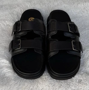 UGG Capitola Herren Leder Sandalen Größe US 12 EU 45 Schwarz Pantoletten - Bild 1 von 4