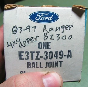 Rótula superior Ford E3TZ-3049-A 1984-92 Ranger B2300 nuevo de stock - Imagen 1 de 5