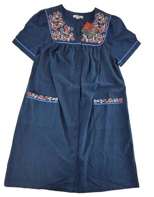 NUEVO Vestido de Patio Go Softly Pequeño S Denim Bordado Floral Foto 1 de 4