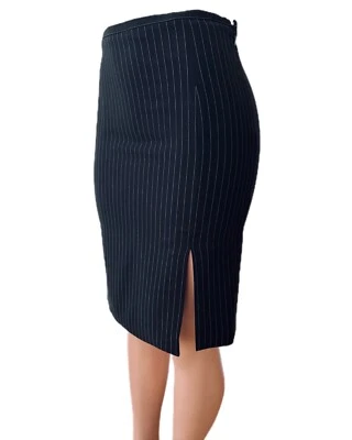 Saia lápis listrada fenda dupla crepe preta Armani Collezioni tamanho EUA 4/IT 40 - Imagem 1 de 4