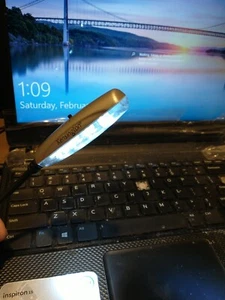 KENSINGTON FLYLIHGT  USB NOTEBOOK /LAPTOP LIGHT USB LIGHT  EXCELLENT CONDITION  - Afbeelding 1 van 9